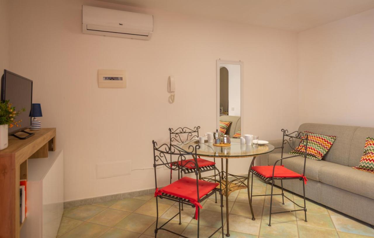 Residenze Il Girasole Apart otel Golfo Aranci Dış mekan fotoğraf