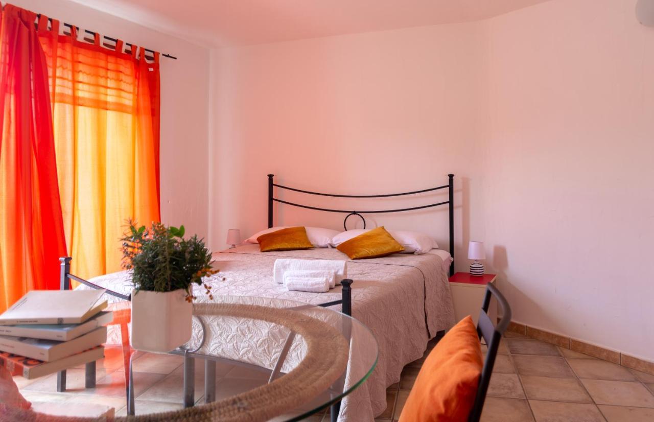 Residenze Il Girasole Apart otel Golfo Aranci Dış mekan fotoğraf