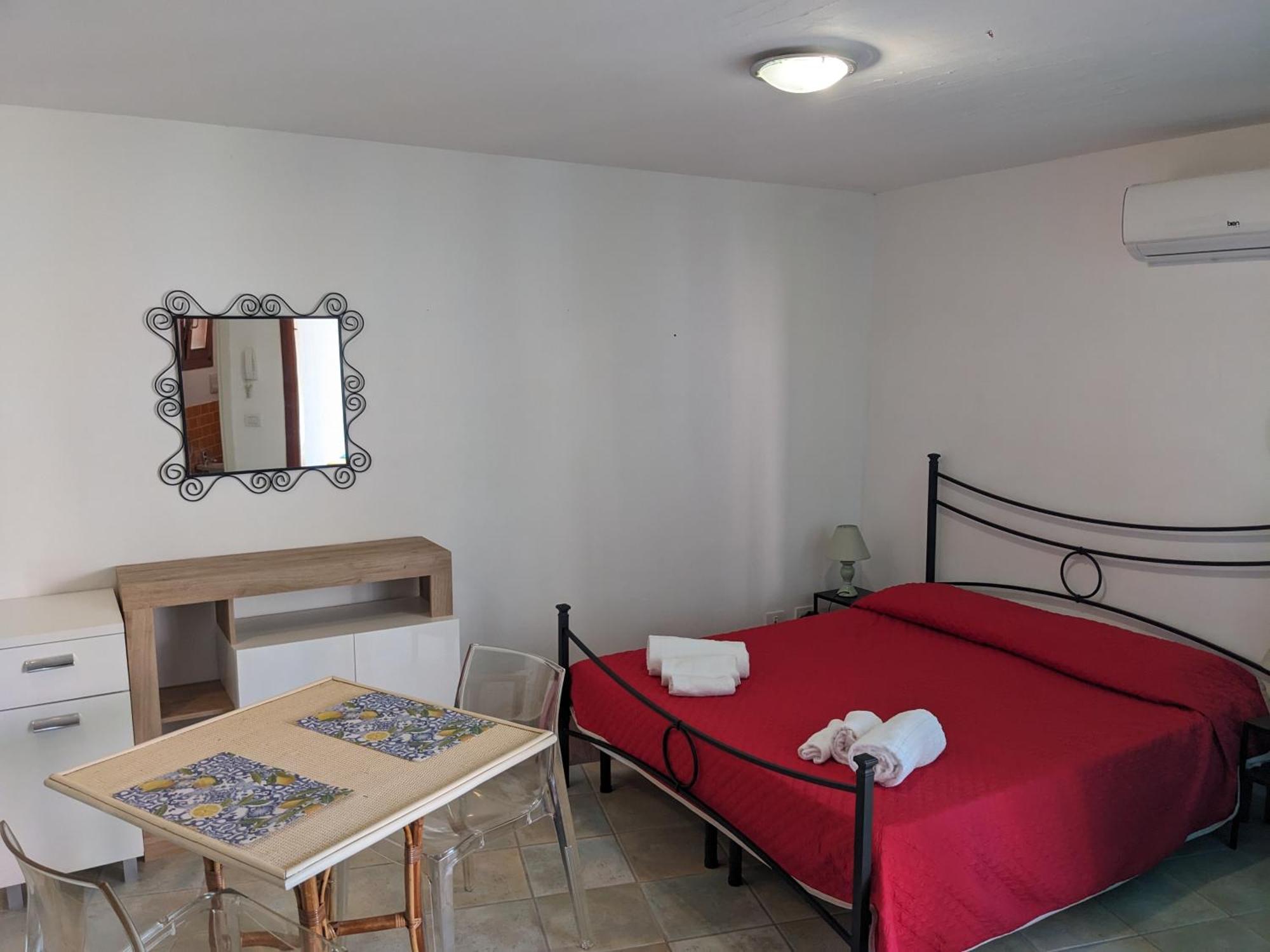 Residenze Il Girasole Apart otel Golfo Aranci Oda fotoğraf
